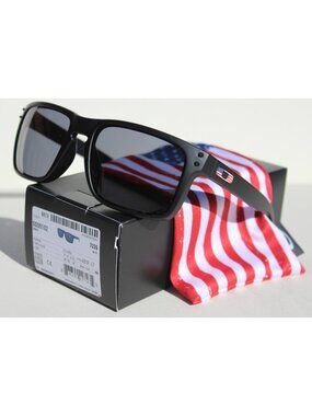 OAKLEY Holbrook Sunglasses Matte Black/Grey USA FLAG RARE OO9102-E6 NEW